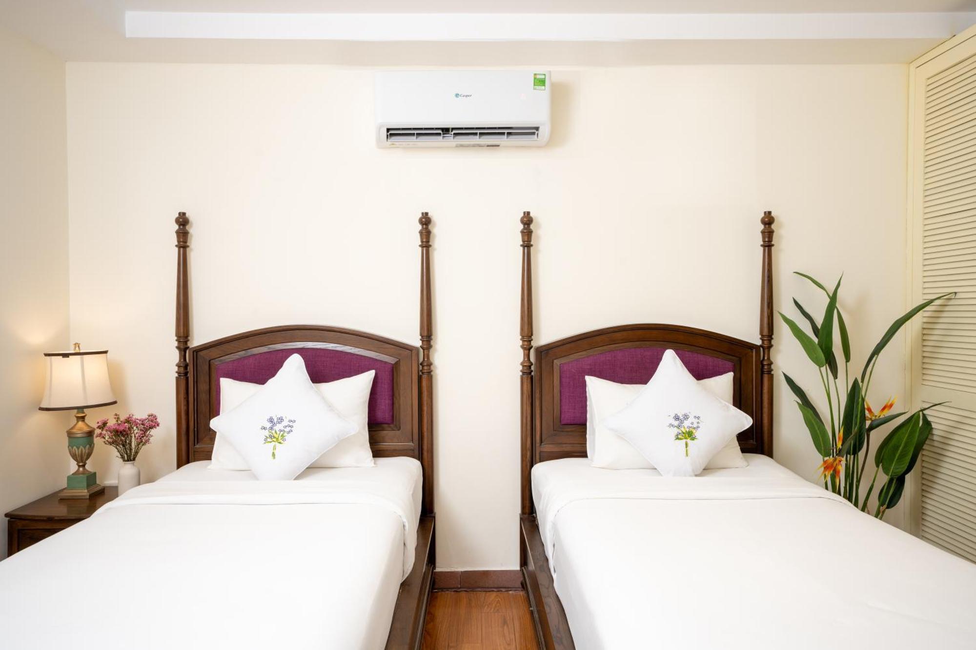 Khách sạn Alagon &